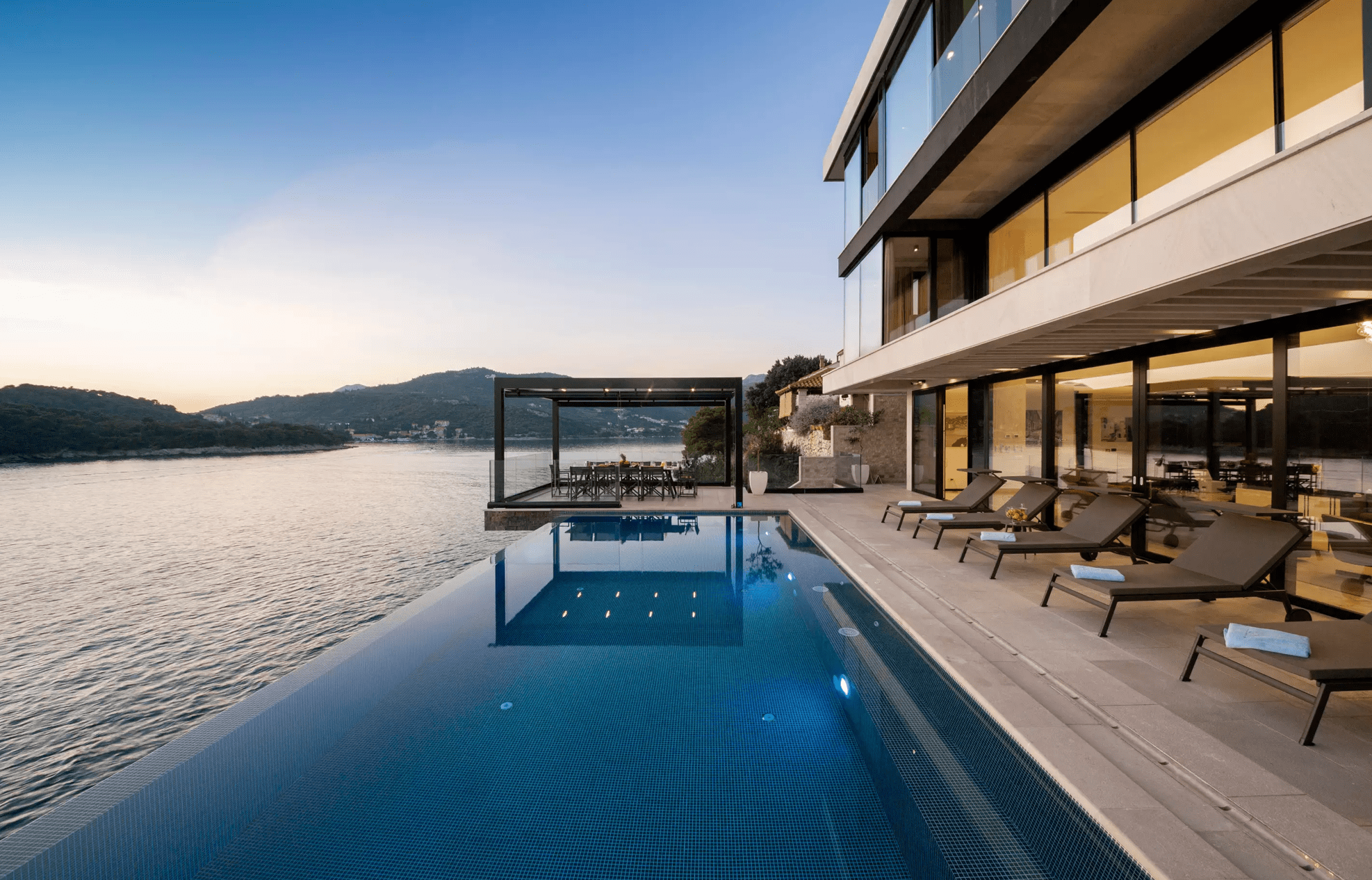 Offer image number 1