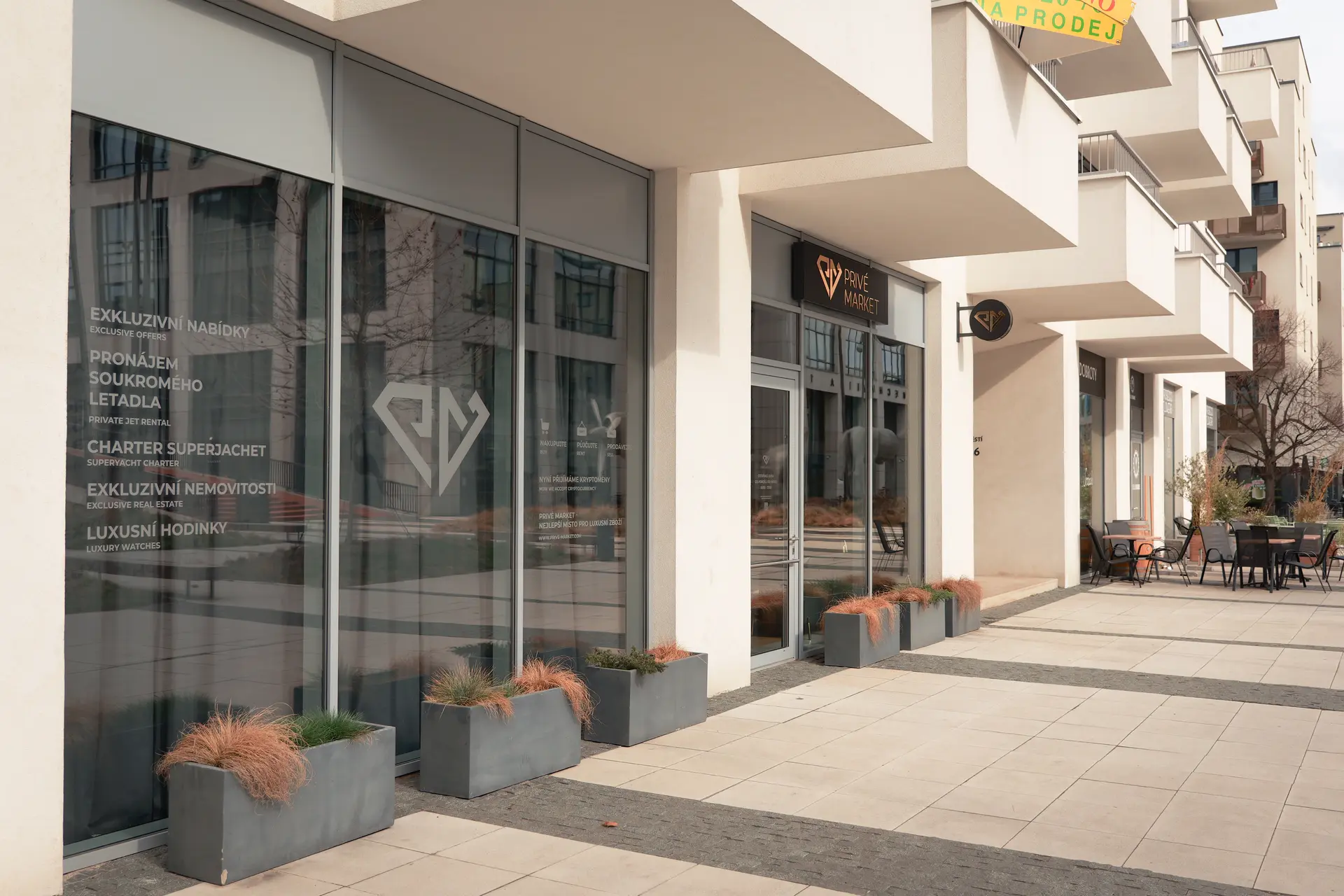 Privé Market Showroom